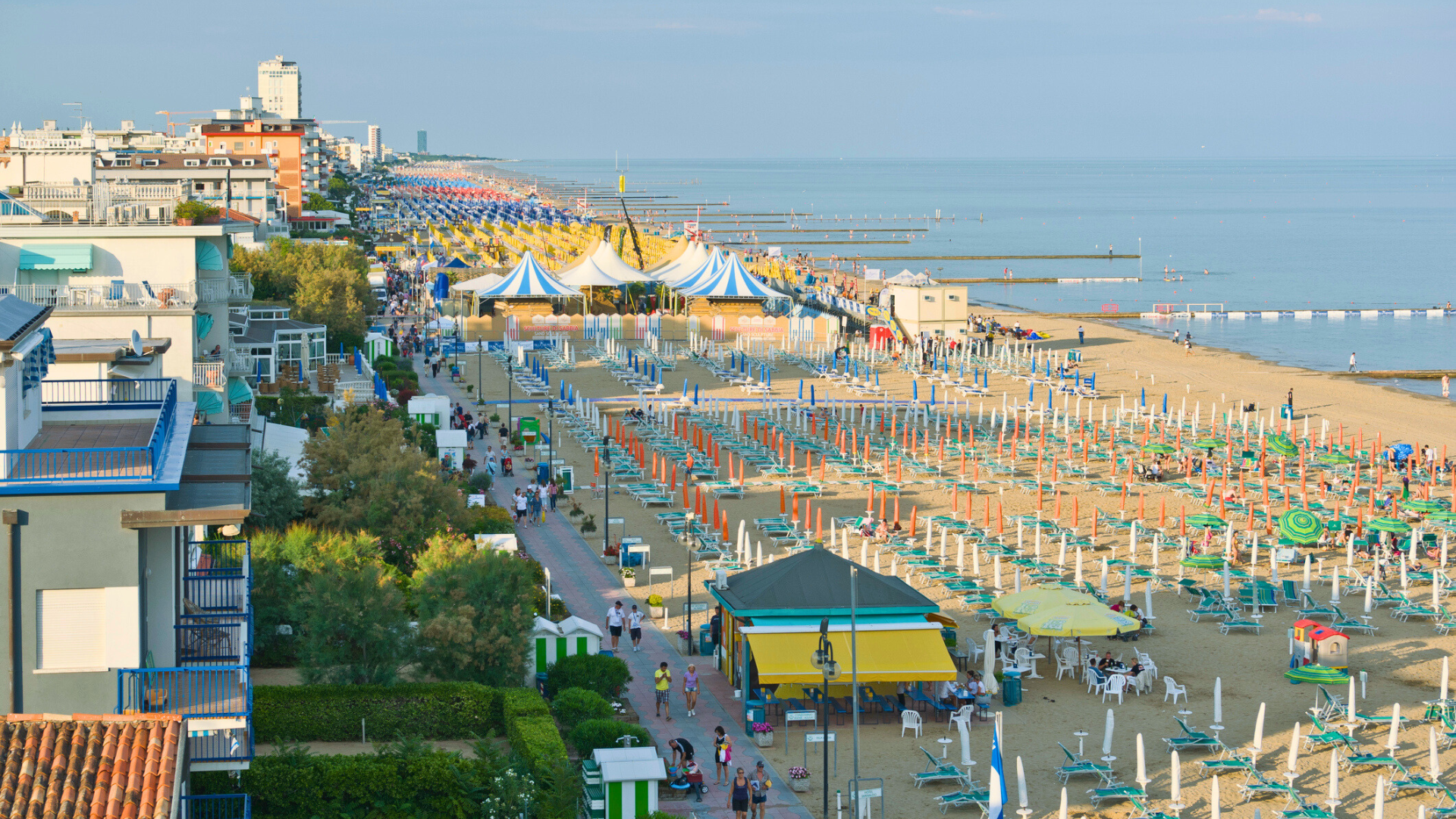 Una Passeggiata Tra Mare E Star